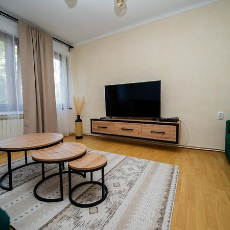 Cozy One-Bedroom Apartment Near City Center سراييفو المظهر الخارجي الصورة