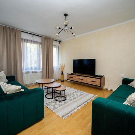 Cozy One-Bedroom Apartment Near City Center سراييفو المظهر الخارجي الصورة